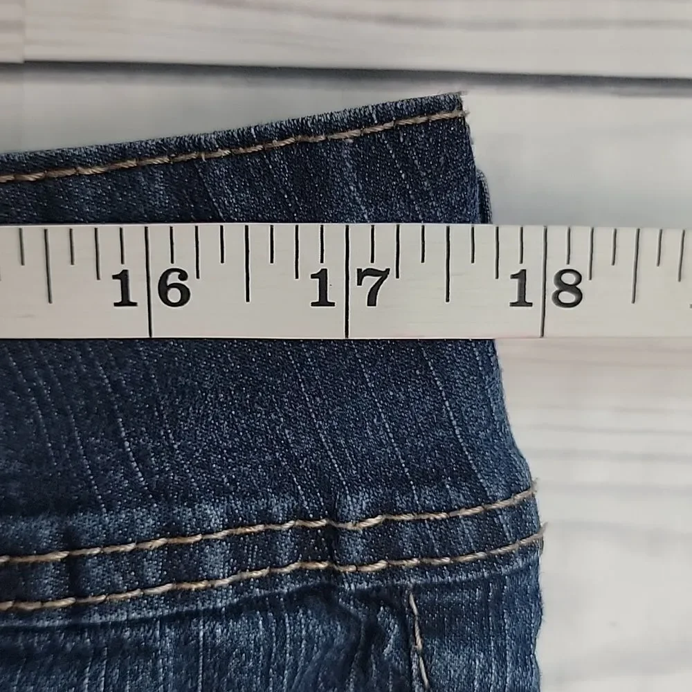 Angels Bermuda blue denim stretch jean shorts Women's Size 16 - Picture 11 of 13